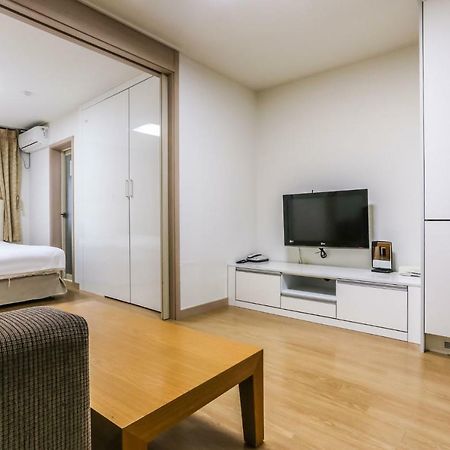 Jungmun Yegreen Residence Hotel Согвіпо Екстер'єр фото